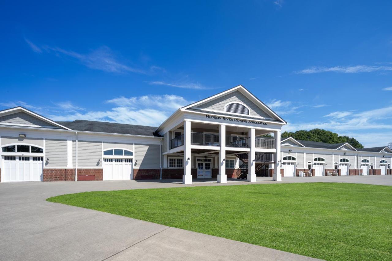 Holiday Inn Poughkeepsie By Ihg Bagian luar foto