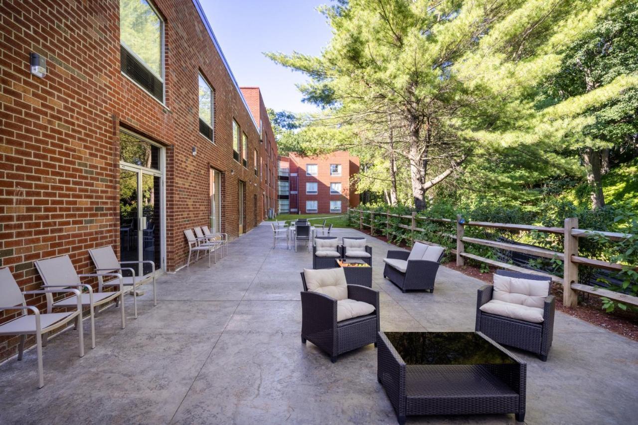 Holiday Inn Poughkeepsie By Ihg Bagian luar foto
