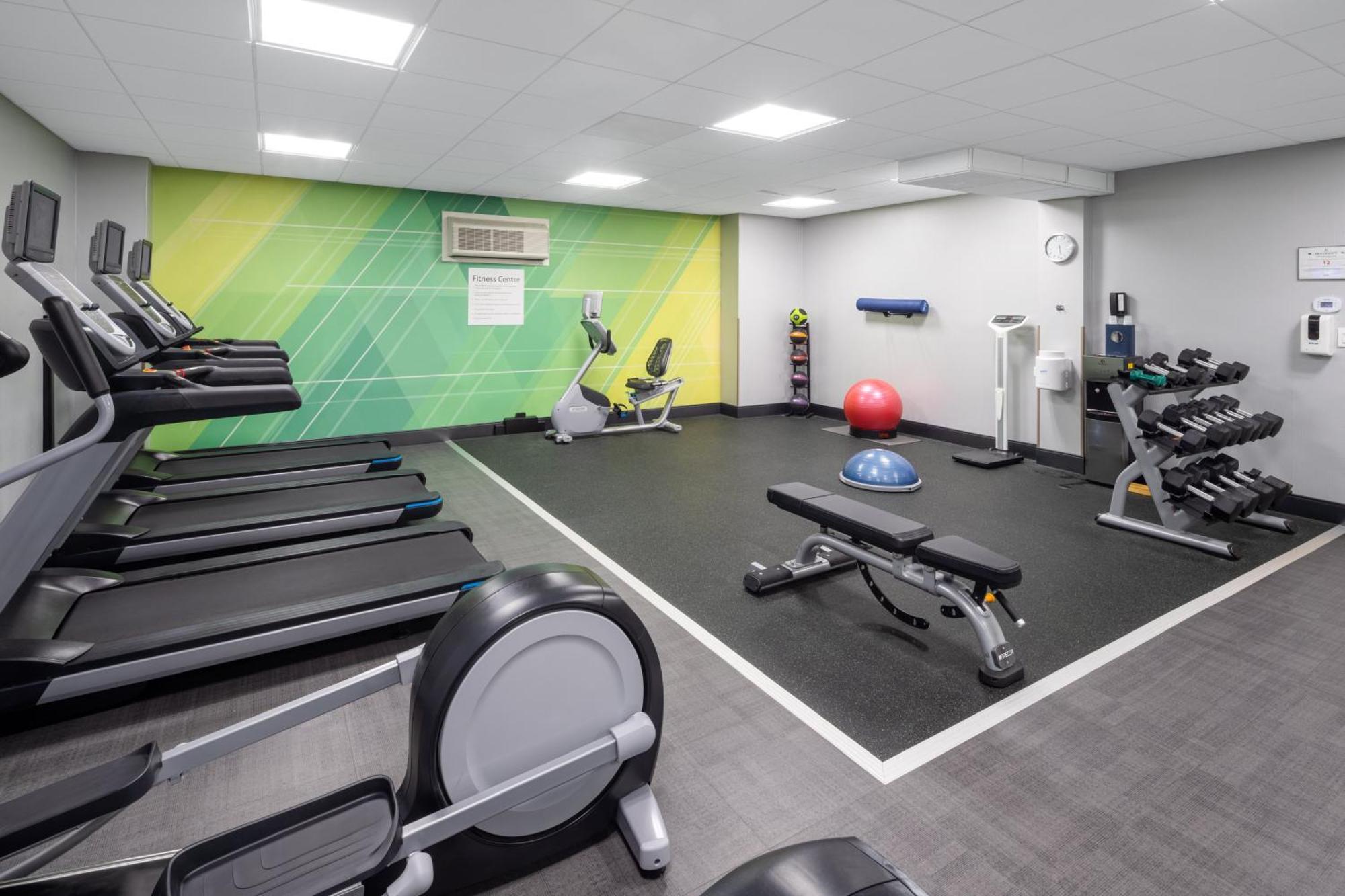 Holiday Inn Poughkeepsie By Ihg Bagian luar foto